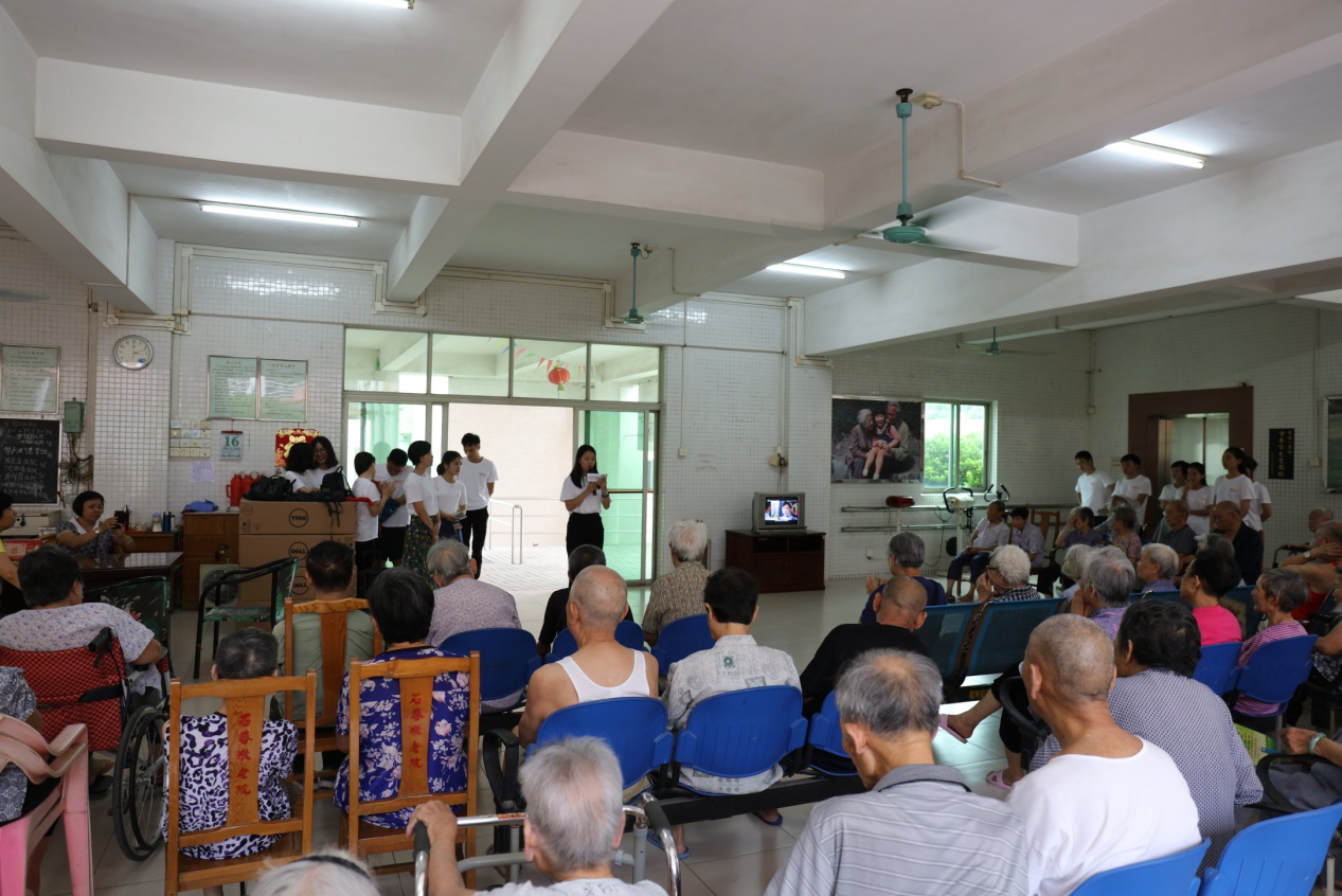 诗尼曼商城父亲节公益活动